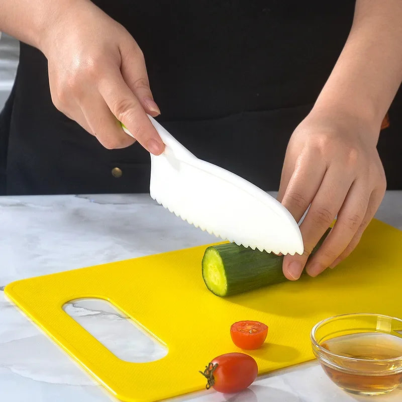 Mini Chef™ Pro Set –Montessori Kitchen Tools for Kids (Safe & Real Cooking Fun)